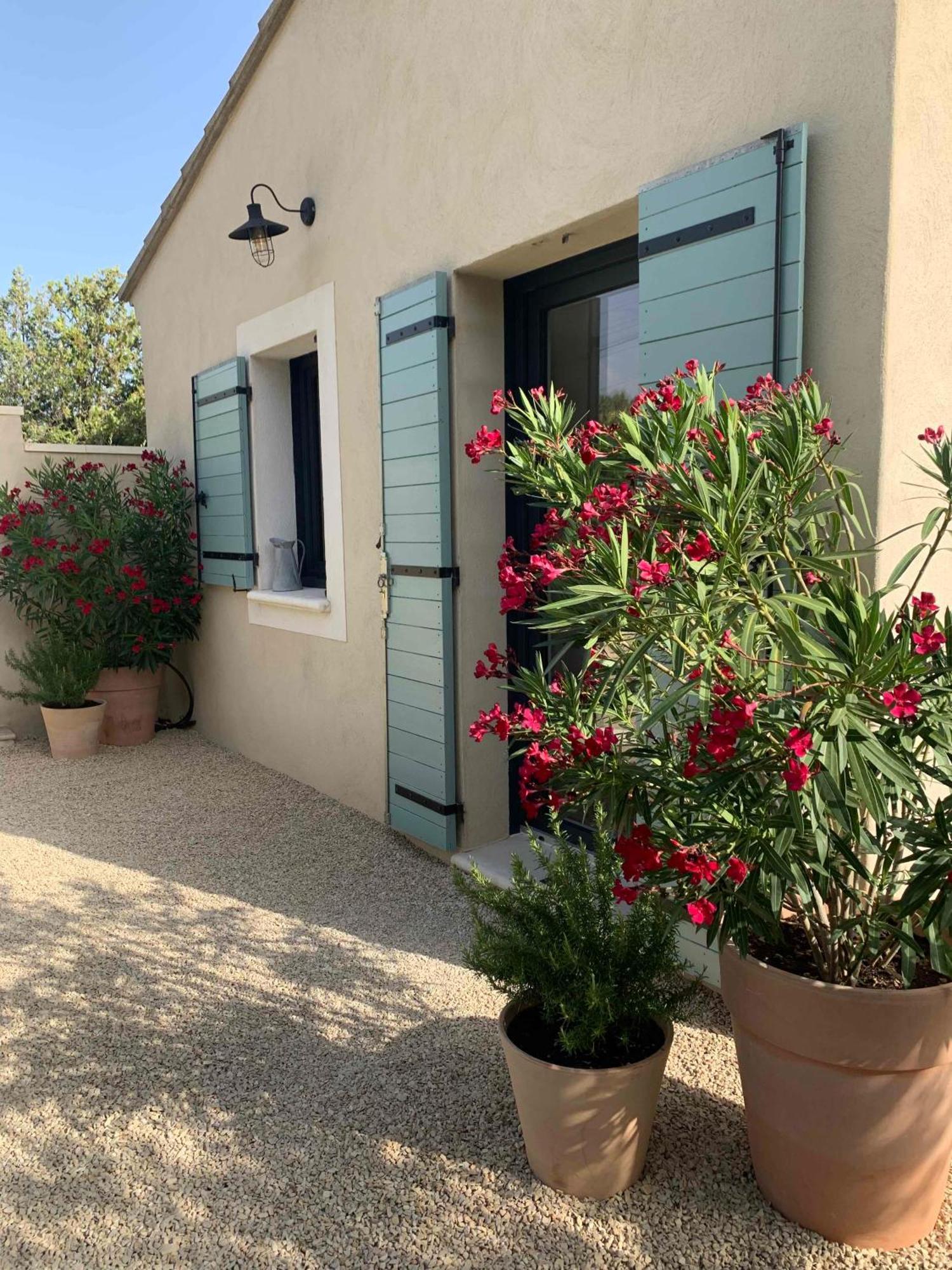 Villa Le Cabanon De Livia Avec Piscine Privee à Cucuron Extérieur photo