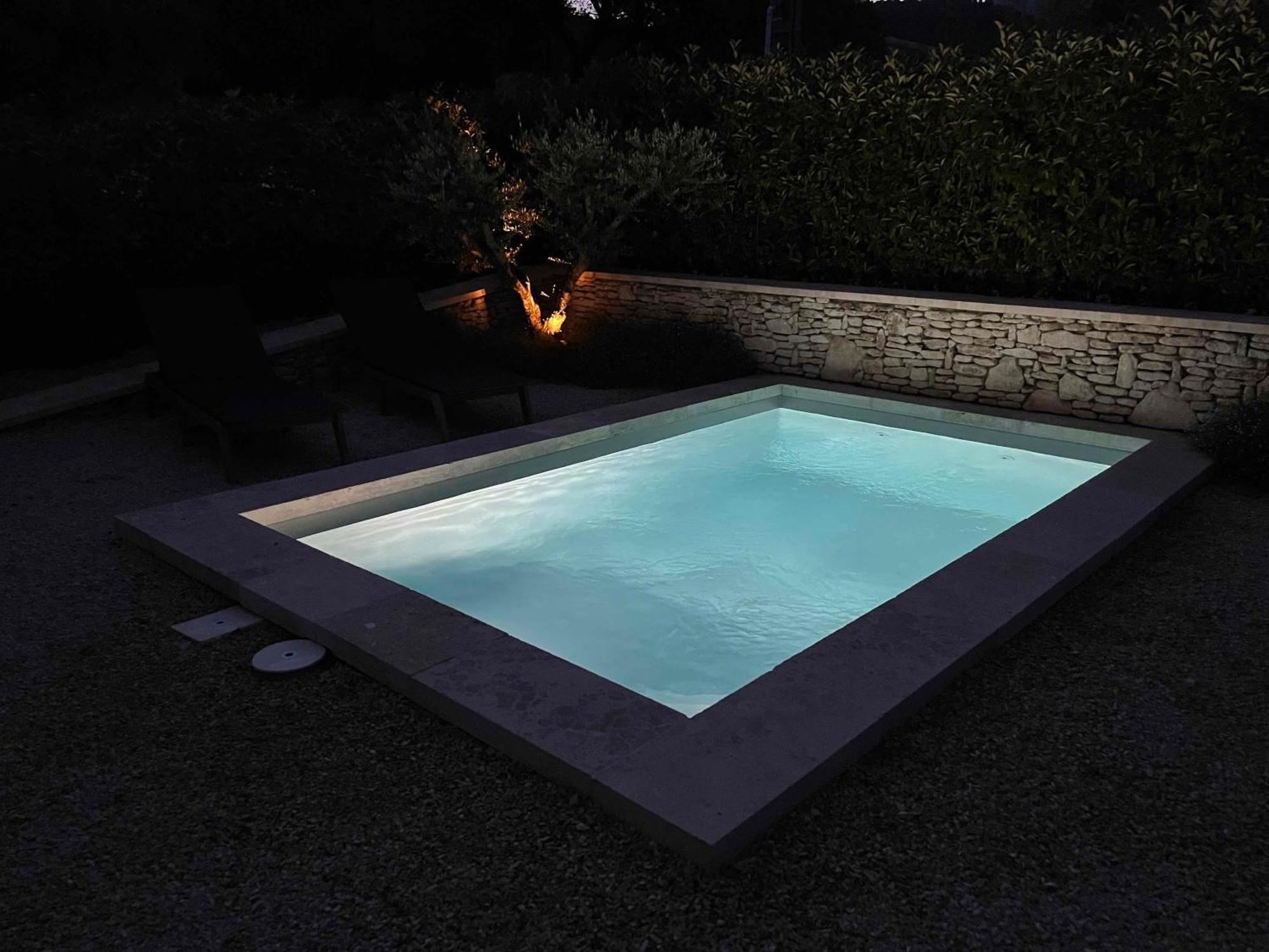 Villa Le Cabanon De Livia Avec Piscine Privee à Cucuron Extérieur photo